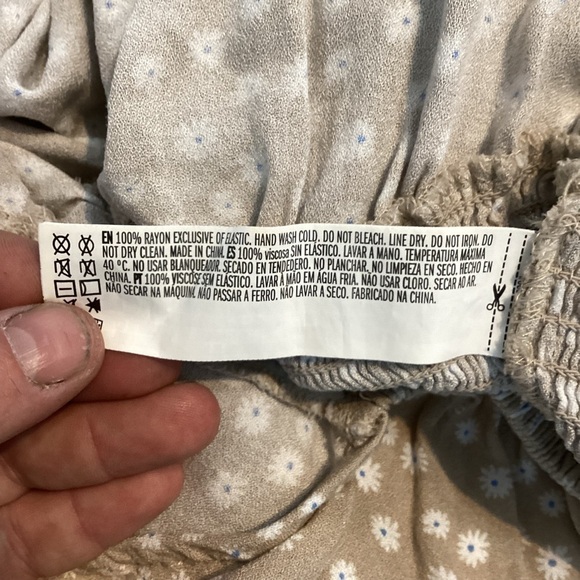 Forever 21 Off Shoulder Crop Top Size S Tan Floral - Picture 6 of 6